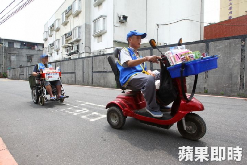 行動不便怕連累家人　加入新巨輪求安身