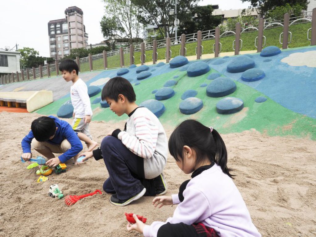 擴大沙坑面積